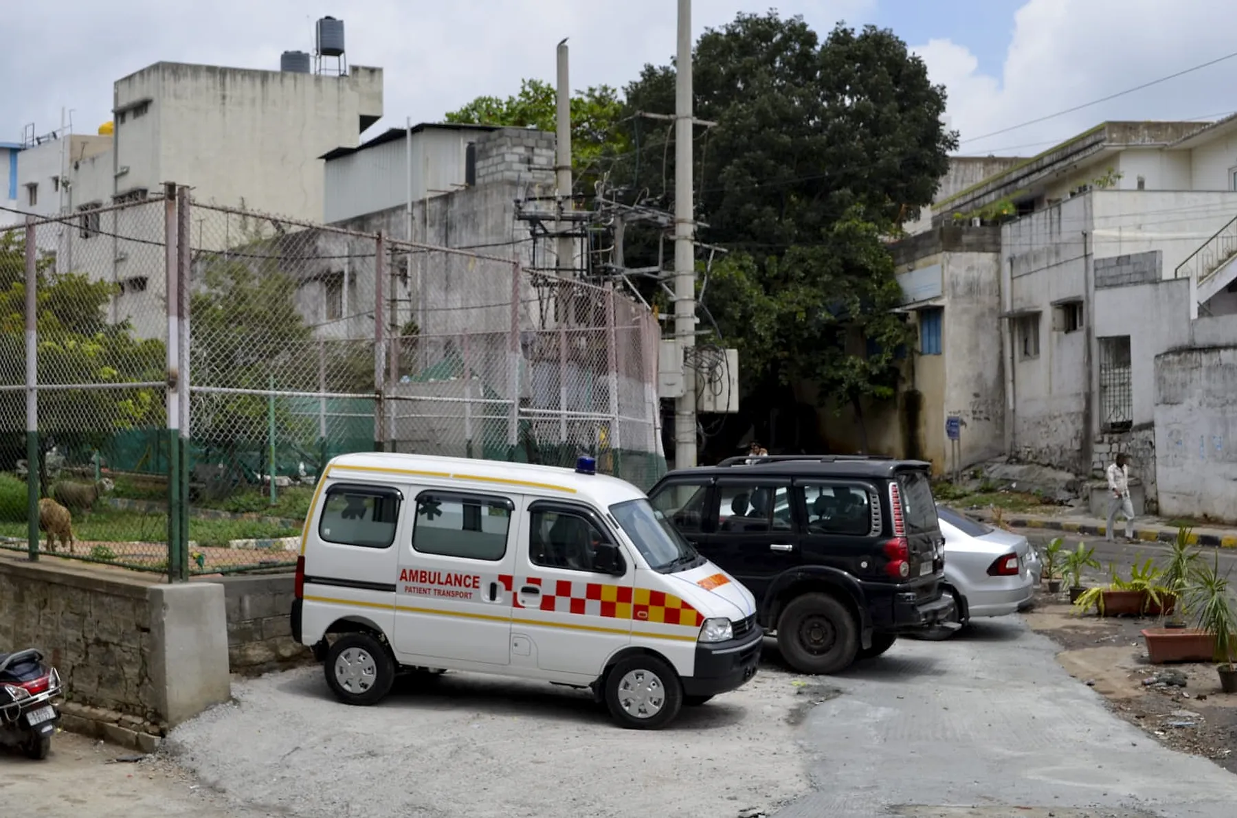 Lumi Hospital ambulance parked at the hospital
